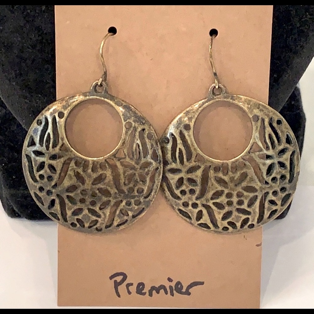 Premier designs antiqued gold filigree medallion